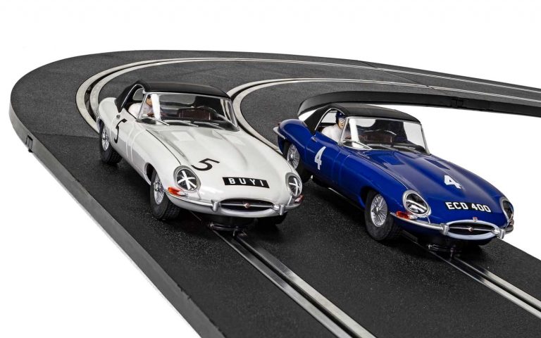 c4062a_scalextric-jaguar-e-type-twin-pack-limited-edition