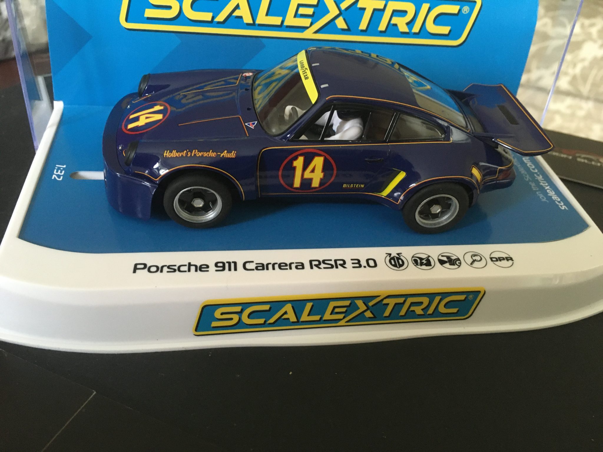 Scalextric C4241 Porsche 911 3.0 RSR Trans Am New & Boxed