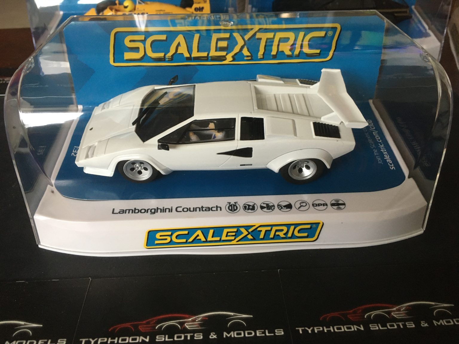 Voiture Slot Scalextric Lamborghini Countach Vert Pin